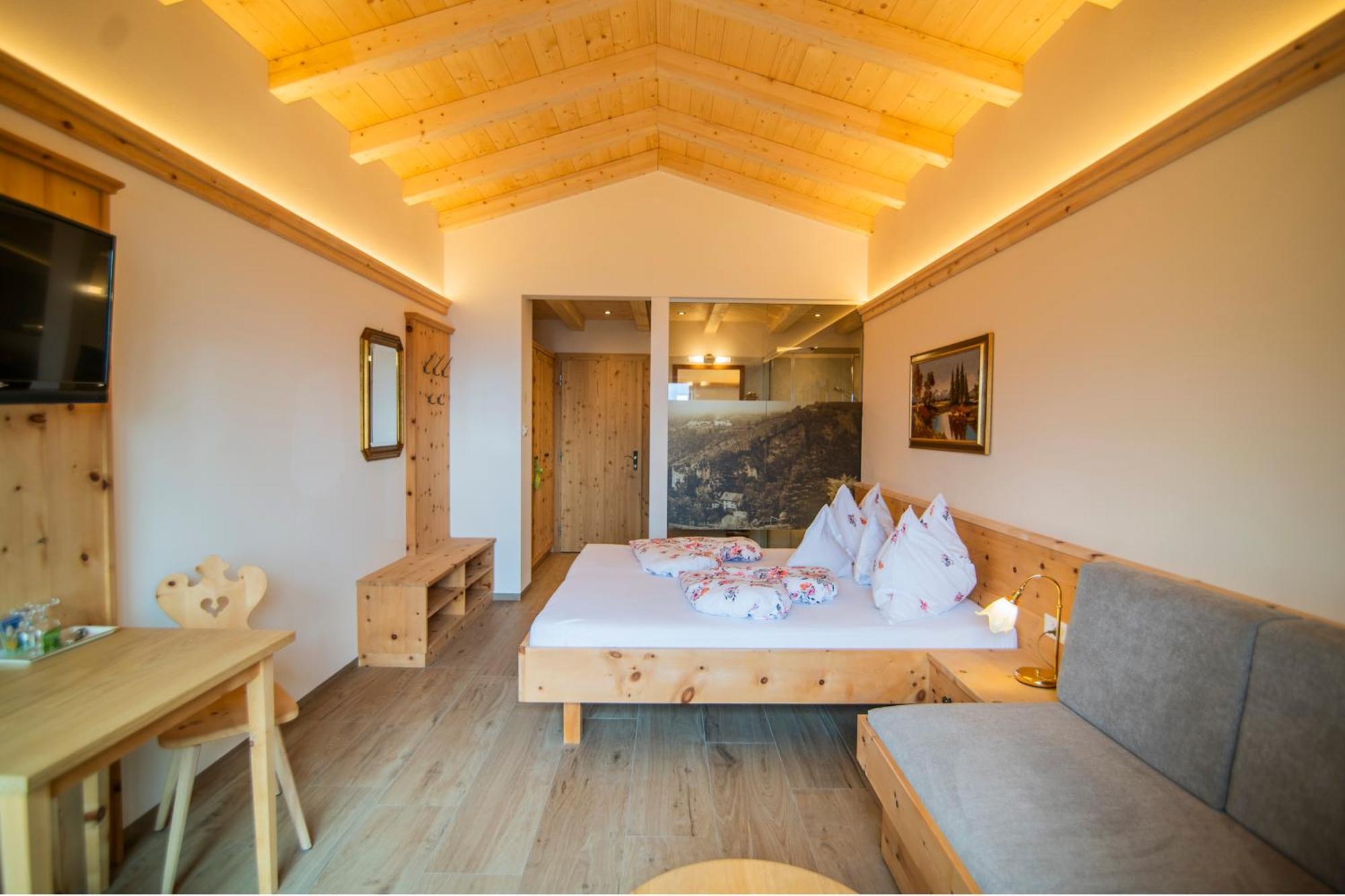 Garni Stubele Bed & Breakfast Tirolo Exterior photo